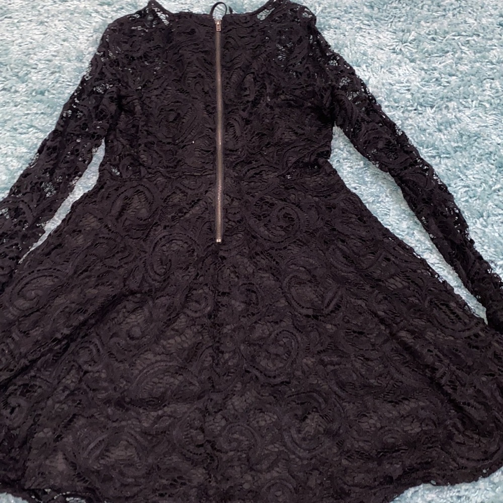 Dress - Picture 2 of 2